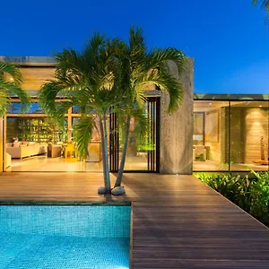 villa-islander.comcaribbean.com/